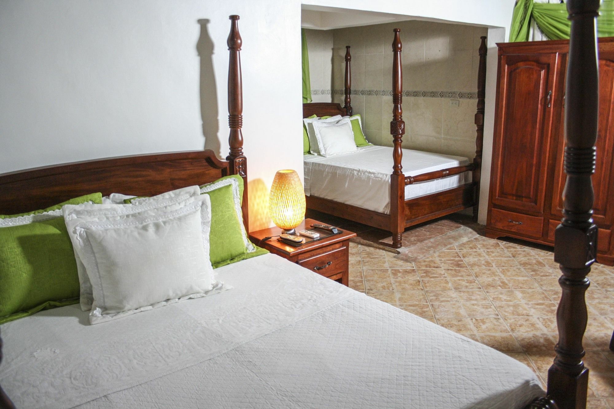 Hotel Sea Breeze Paraíso Εξωτερικό φωτογραφία